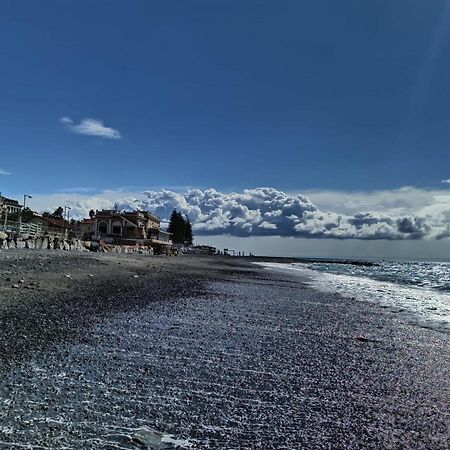 Casa Odello Suite And The Sea Bordighera Bagian luar foto