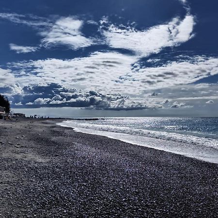 Casa Odello Suite And The Sea Bordighera Bagian luar foto