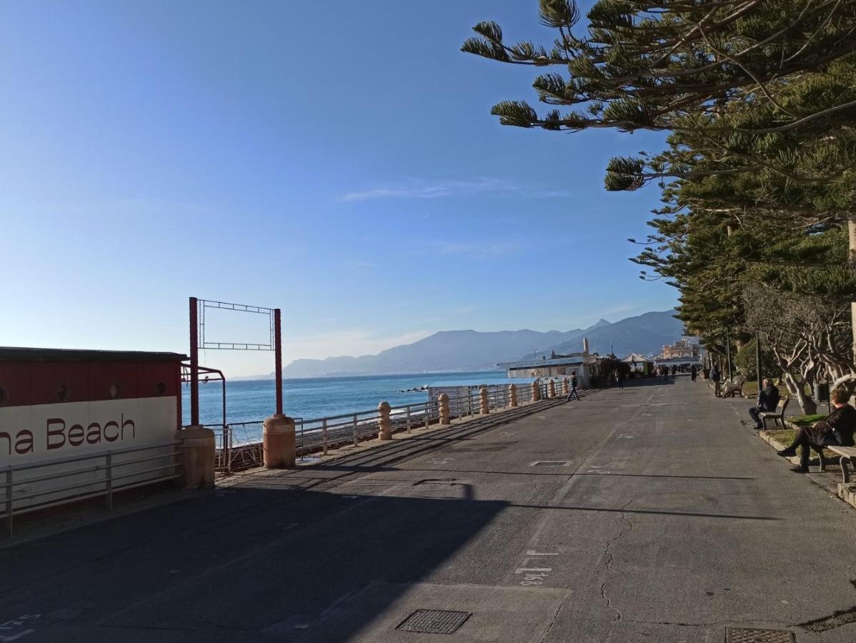 Casa Odello Suite And The Sea Bordighera Bagian luar foto